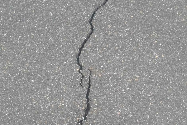 Nachfrage zum Fahrradweg Opfingen � Rissbildung und Ausf�hrung der Sanierung